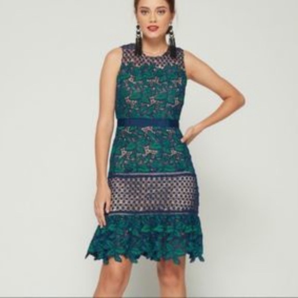 Belle BADGLEY MISHKA  Gren Navy Crochet Overlay Evening Dress Size 2 - Picture 1 of 13